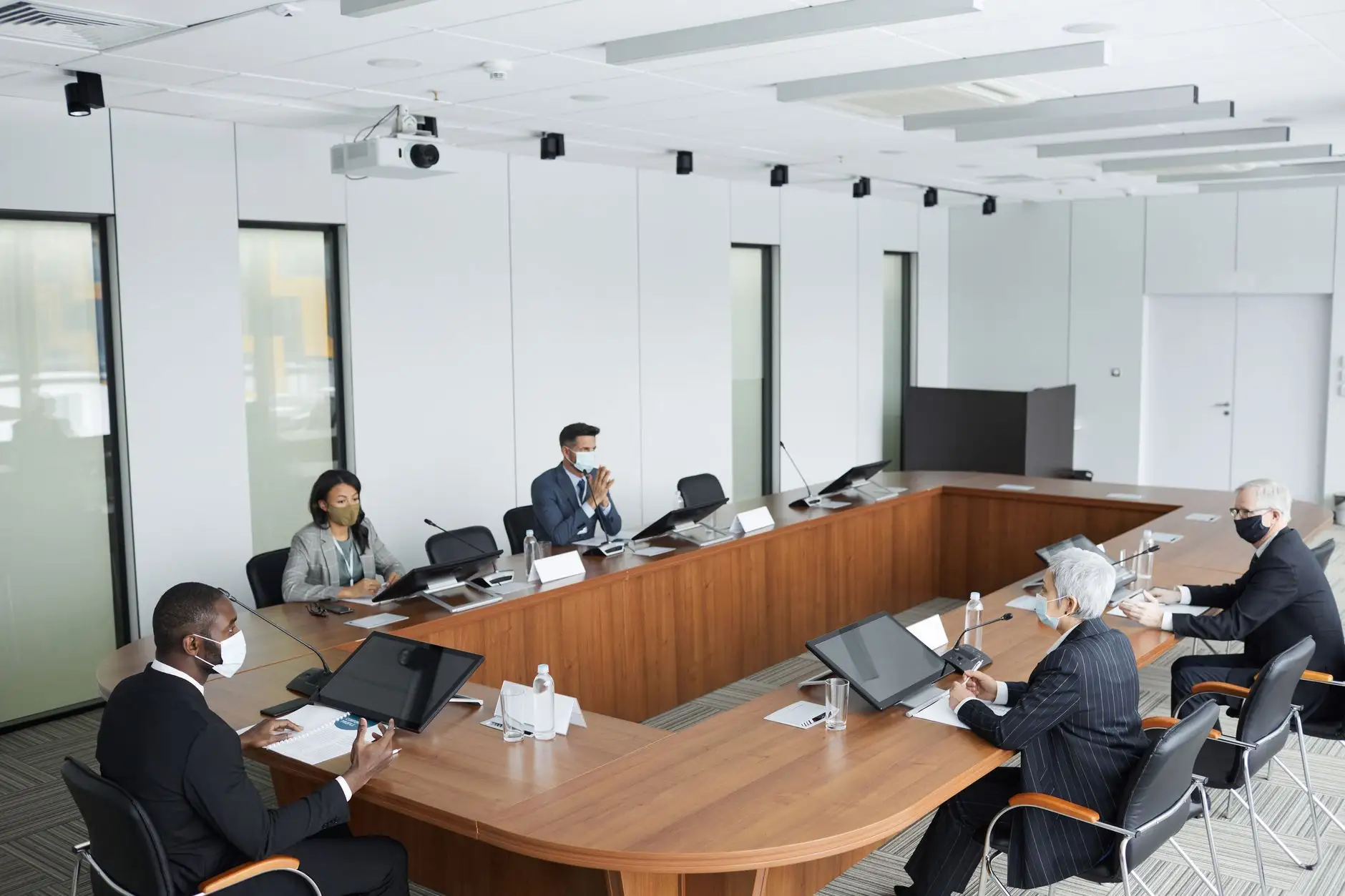中山贸易服务企业如何借助数字化工具优化日用百货供应链管理